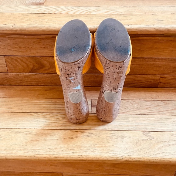 Yellow Cute Fun Sandals Block Heel  Size: 10M - Picture 5 of 5